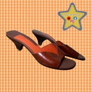 Elegant Brown Leather Kitten Heels